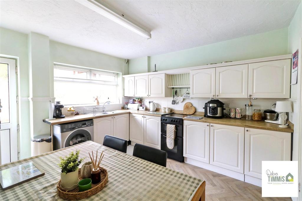 Breakfast Kitchen