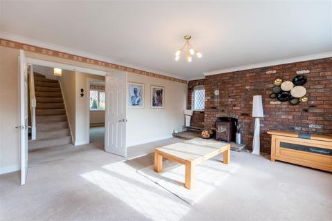 4 bedroom detached house for sale, The Acreage, Bunbury