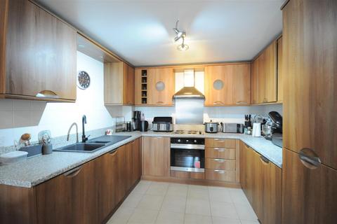 undefined, Kenilworth Court, Stone