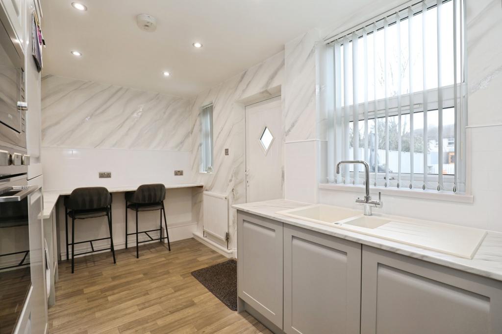 Kitchen (2)