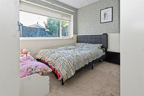 1 bedroom detached bungalow for sale, Aalten Avenue, Canvey Island SS8