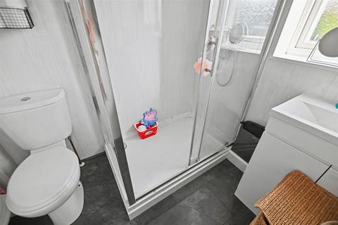 1 bedroom detached bungalow for sale, Aalten Avenue, Canvey Island SS8