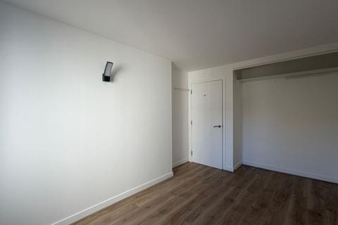 1 bedroom flat for sale, Flat 112 Montana Building, Deals Gateway, London, SE13 7QF