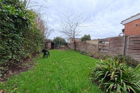 4 bedroom terraced house to rent, Galsworthy Road, London, NW2