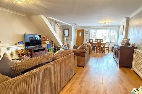 3 bedroom end of terrace house for sale, Highwood Croft, Birmingham B38