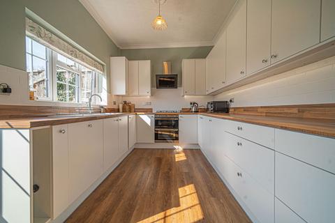 4 bedroom detached house for sale, Pentrepiod Road, Pontnewynydd, NP4