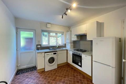 2 bedroom maisonette to rent, Kerry Court,  Stanmore,  HA7