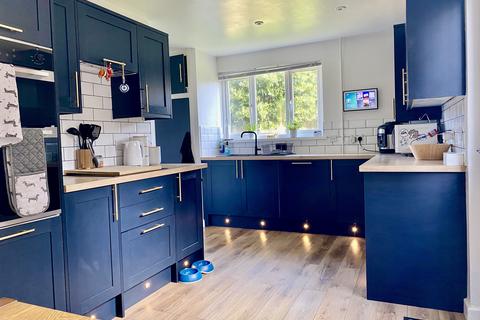 3 bedroom semi-detached house for sale, Binstead Road, Ryde, Isle Of Wight
