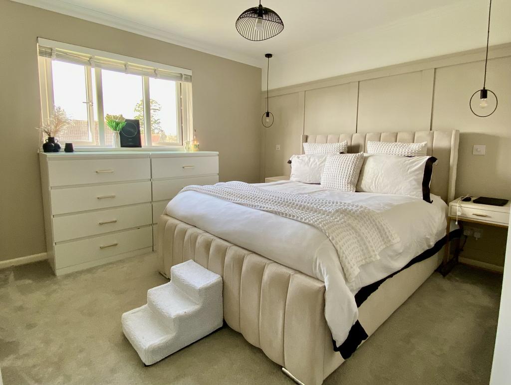 Bed 1 2 binstead