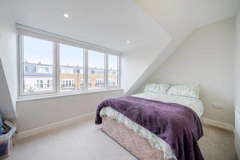 3 bedroom terraced house for sale, Burnham Court, Stomp Road, Burnham