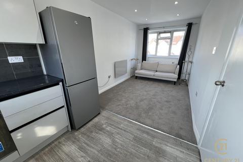 undefined, Hinton Avenue, HOUNSLOW TW4