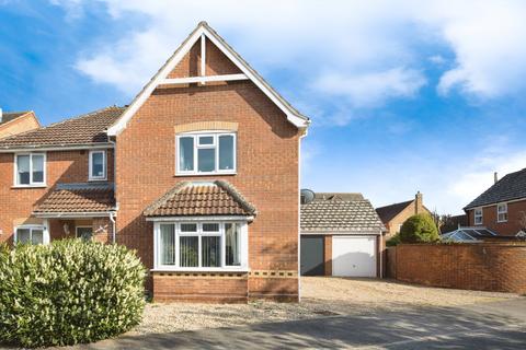 3 bedroom semi-detached house for sale, Bradley Close, Louth, LN11
