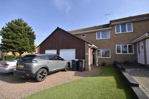 2 bedroom terraced house for sale, Eastchurch Road, Margate