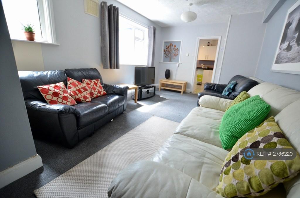 Shared Lounge With Tv