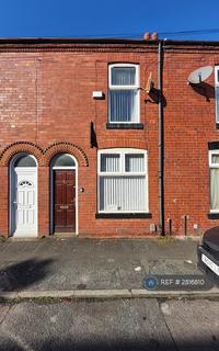 2 bedroom terraced house to rent, Friendship Avenue, Manchester, M18