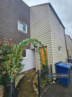 3 bedroom semi-detached house to rent, Darcy Close, London, N20