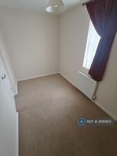 3 bedroom semi-detached house to rent, Darcy Close, London, N20