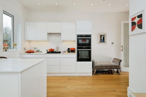 3 bedroom ground floor flat for sale, St. Johns Road, Eastbourne