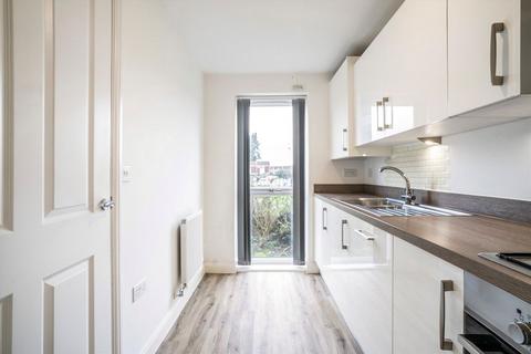 3 bedroom house to rent, Rowton Lane, West Midlands B5