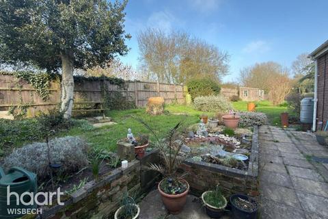 5 bedroom detached house for sale, Bedford Row, Foul Anchor