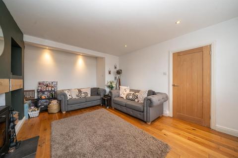 undefined, Chiltern Avenue, Edlesborough, LU6 2HY