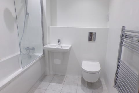 1 bedroom flat to rent, High Street, Birmingham, B14