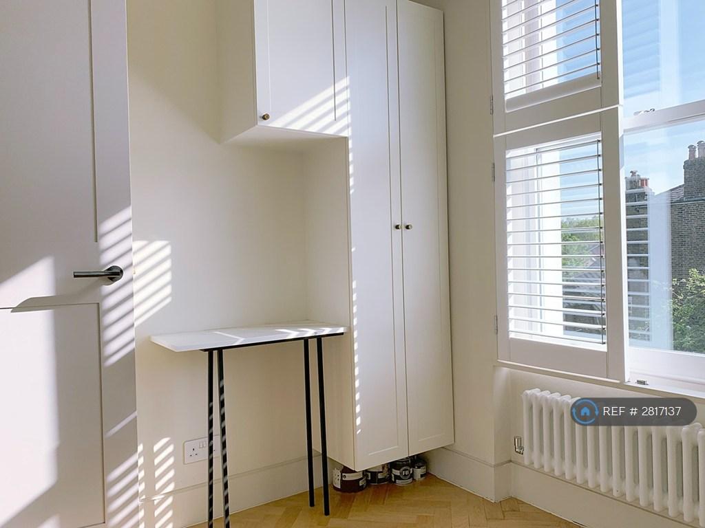 Single Bedroom / Study