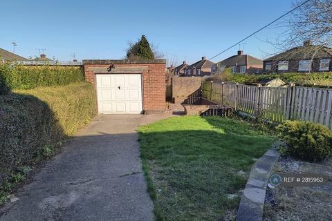 3 bedroom semi-detached house to rent, Seagrave Drive, Sheffield, S12