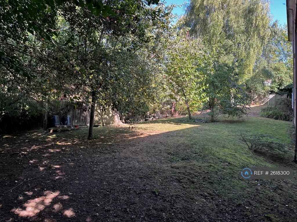 Communal Grounds