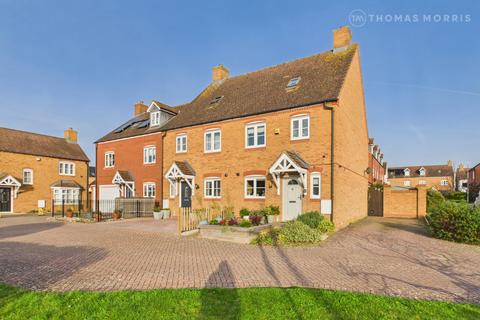 4 bedroom semi-detached house for sale, Garfield, Biggleswade SG18