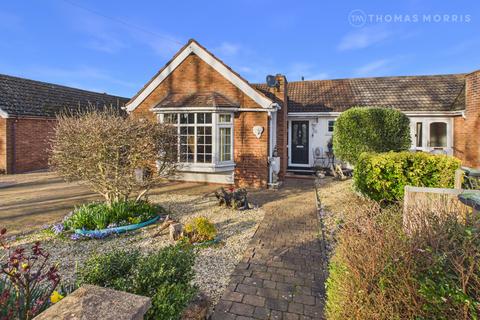 3 bedroom bungalow for sale, Park Road, Bedford MK44