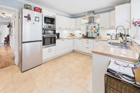 3 bedroom bungalow for sale, Park Road, Bedford MK44