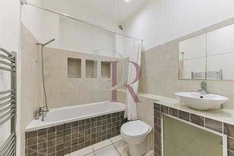 1 bedroom apartment to rent, Bushwood, Leystonstone, E11