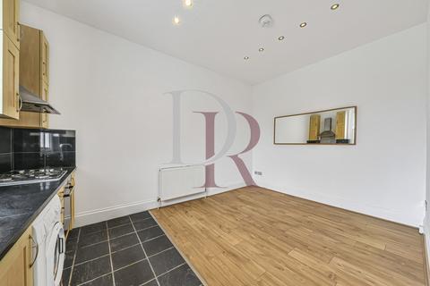 1 bedroom apartment to rent, Bushwood, Leystonstone, E11