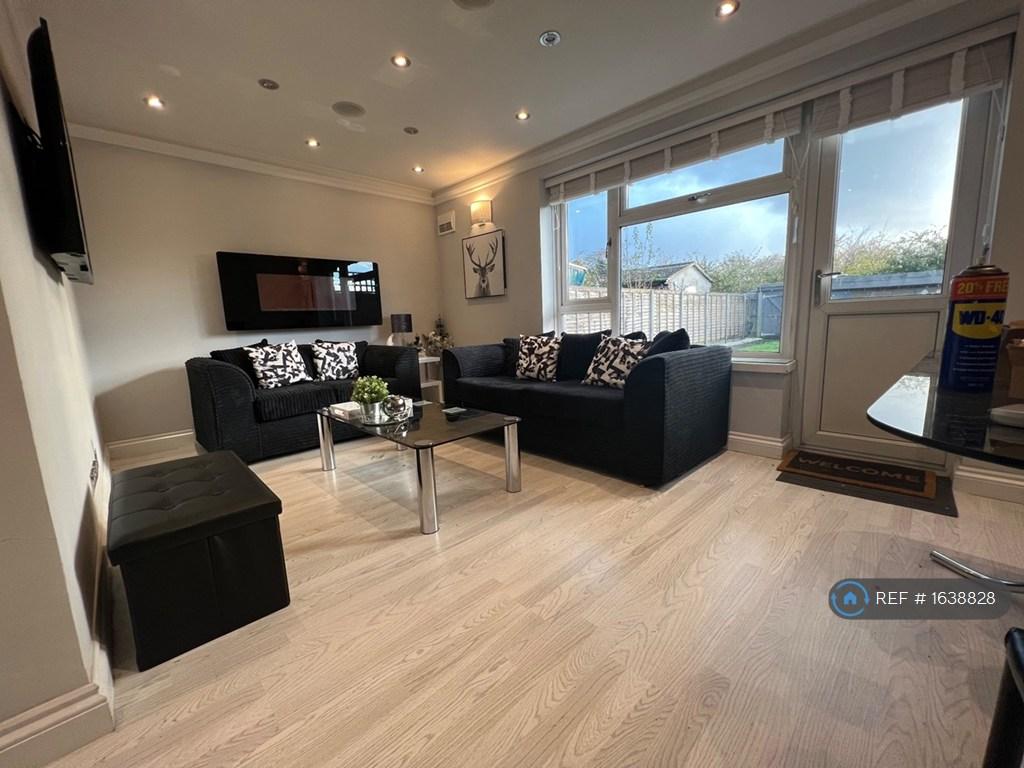 Living Room - Daytime