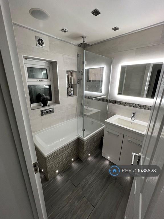 Bathroom With Led Lights And Mirror Light