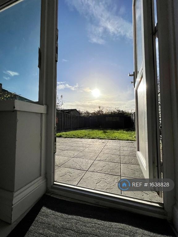 Garden - Year Round Sun