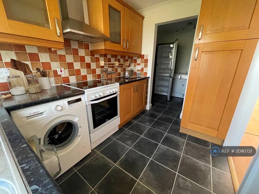 Party/Utility Room At The Back