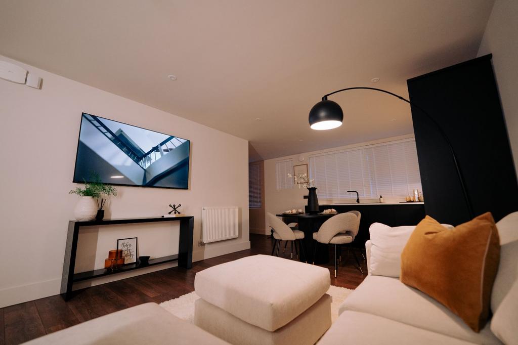 Apartment 6