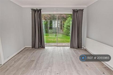 undefined, Woodhouse Lane, Sale, M33