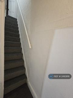 2 bedroom terraced house to rent, Liverpool Road, Manchester, M30