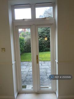 2 bedroom flat to rent, Larch Avenue, Ascot, SL5