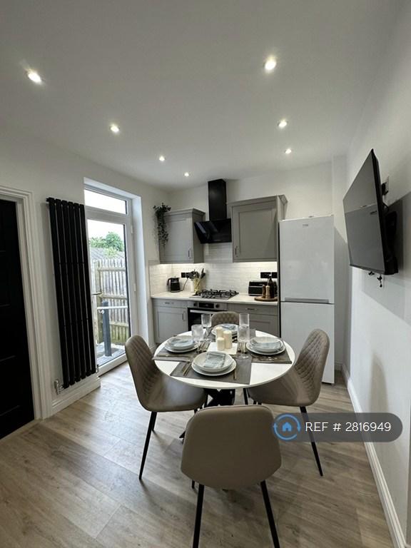 Communal Kitchen