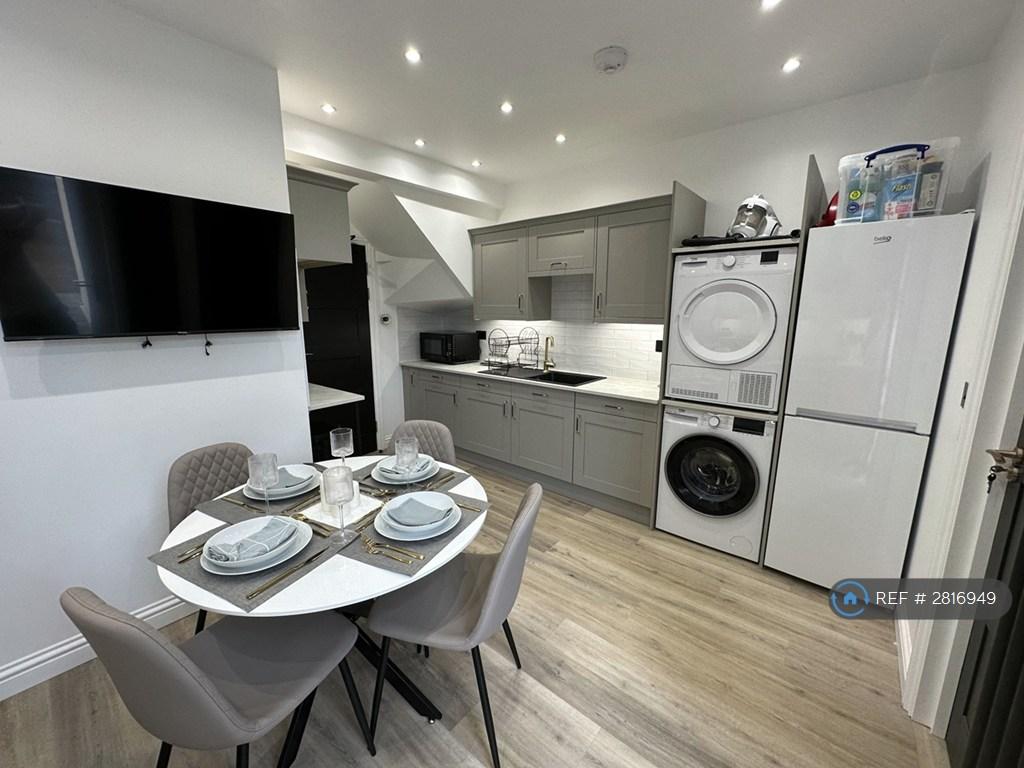 Communal Kitchen