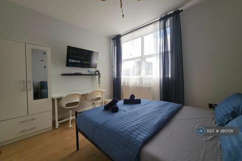 undefined, Merton High St, London, SW19