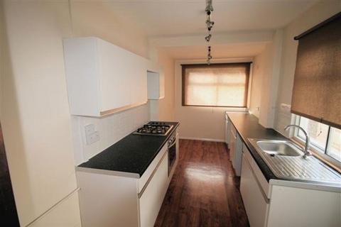 2 bedroom house to rent, Princes Street, Deal