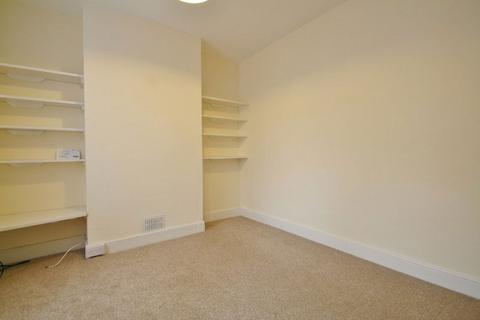 2 bedroom house to rent, Princes Street, Deal