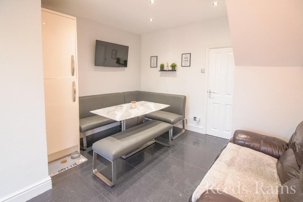 Kitchen/Dining