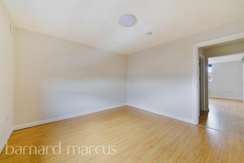 1 bedroom apartment to rent, Goldhawk Road