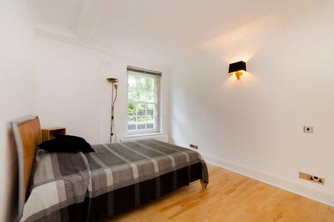 2 bedroom flat to rent, Melina Place, St John's Wood, London, NW8